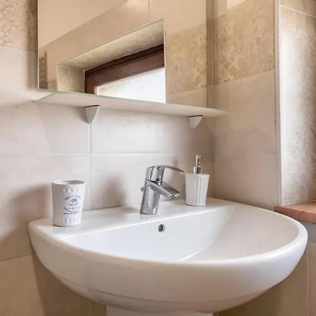 Corte Isabel Piano 2 Garda Apartman